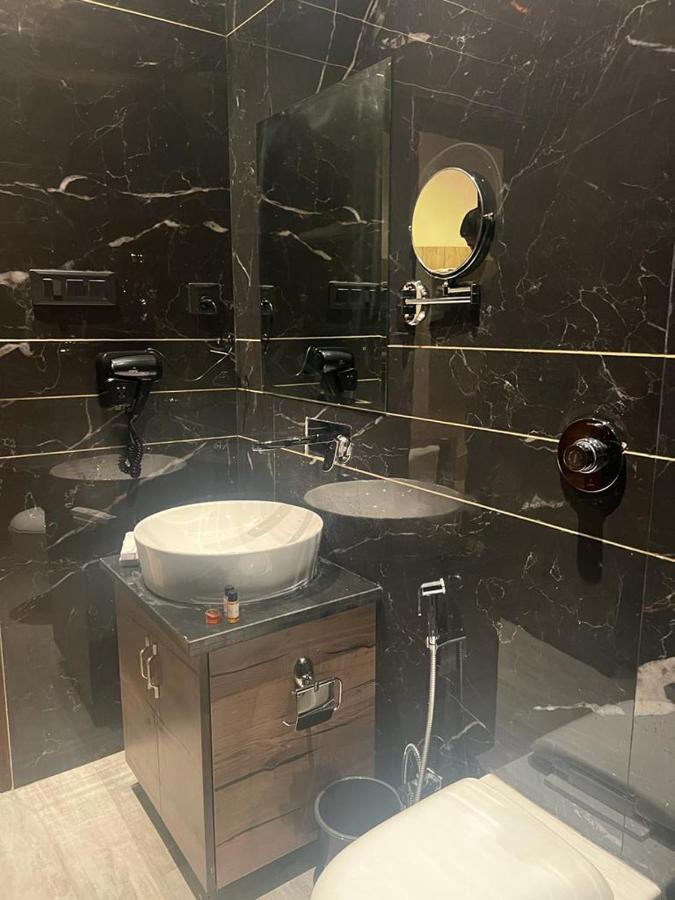 Hotel Ventures Inn Amritsar Zewnętrze zdjęcie