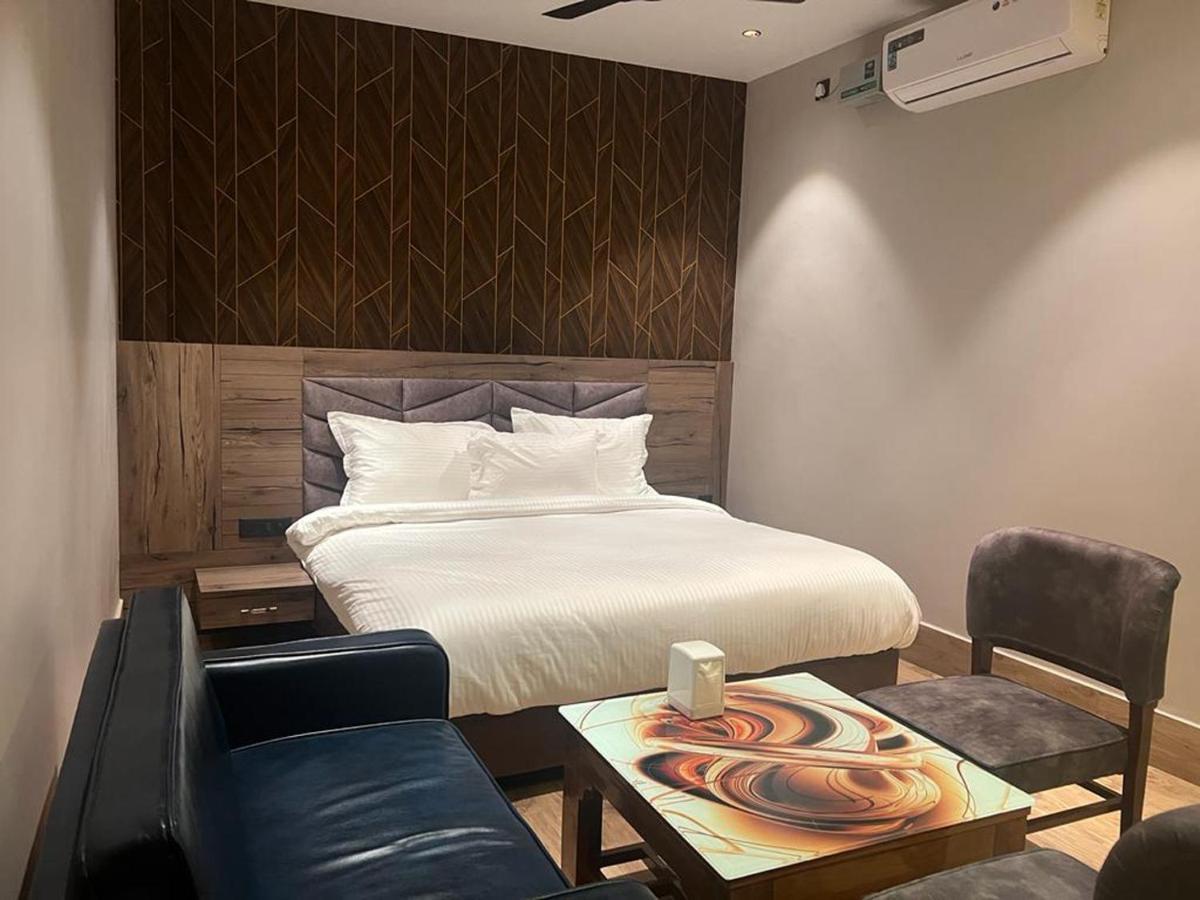 Hotel Ventures Inn Amritsar Zewnętrze zdjęcie